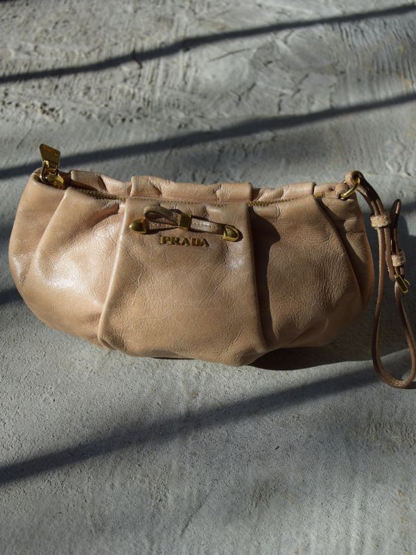 Pochette Prada fronte